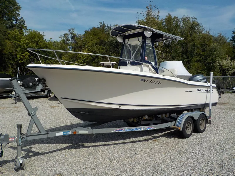 Slide: The Image of Sea Hunt Triton 220 2004 - 12