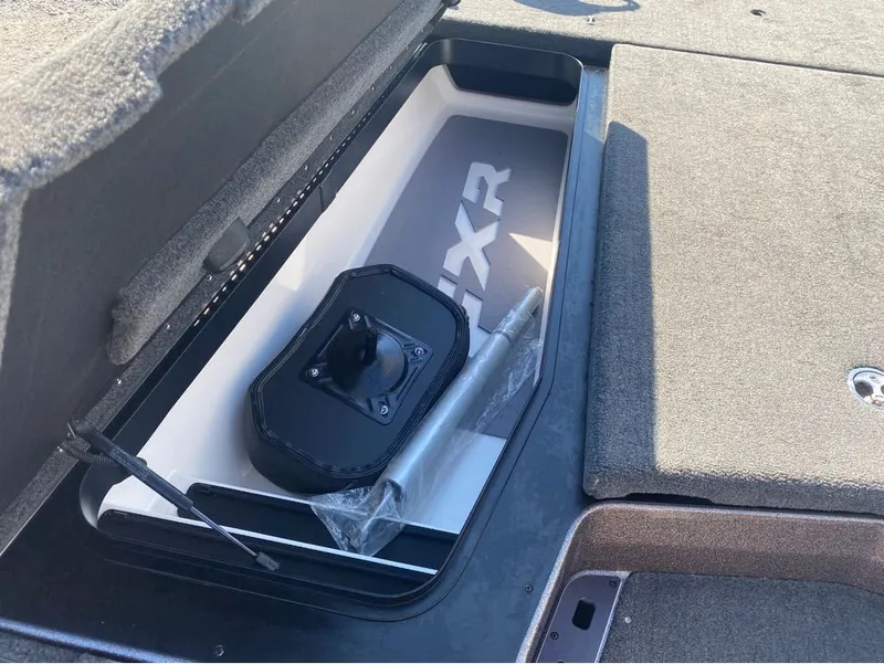 Slide: The Image of Skeeter FXR21 Limited 2025 - 17