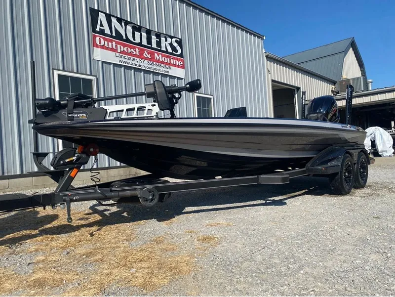 Slide: The Image of Skeeter FXR21 Limited 2025 - 19