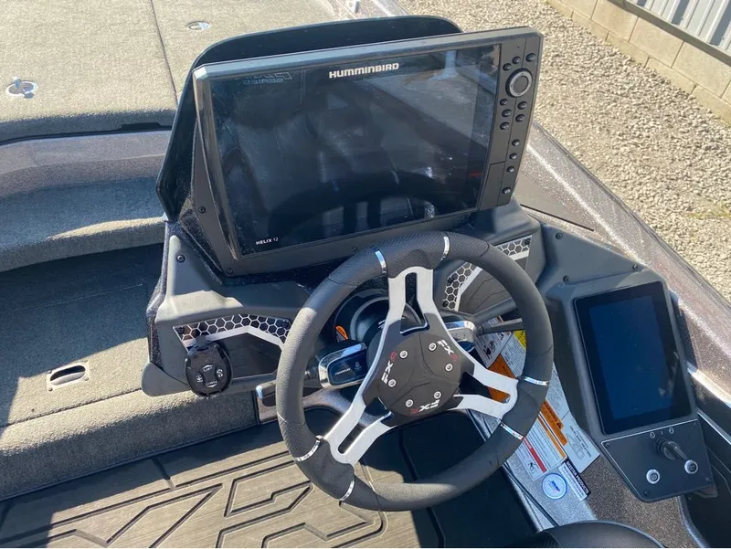 Slide: The Image of Skeeter FXR21 Limited 2025 - 8