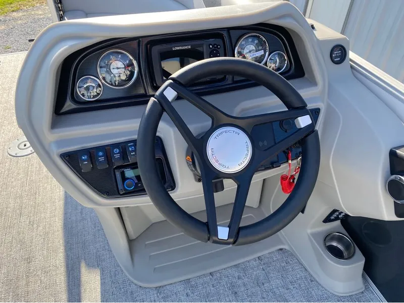 Slide: The Image of Trifecta LE Series 22UL 2025 - 17