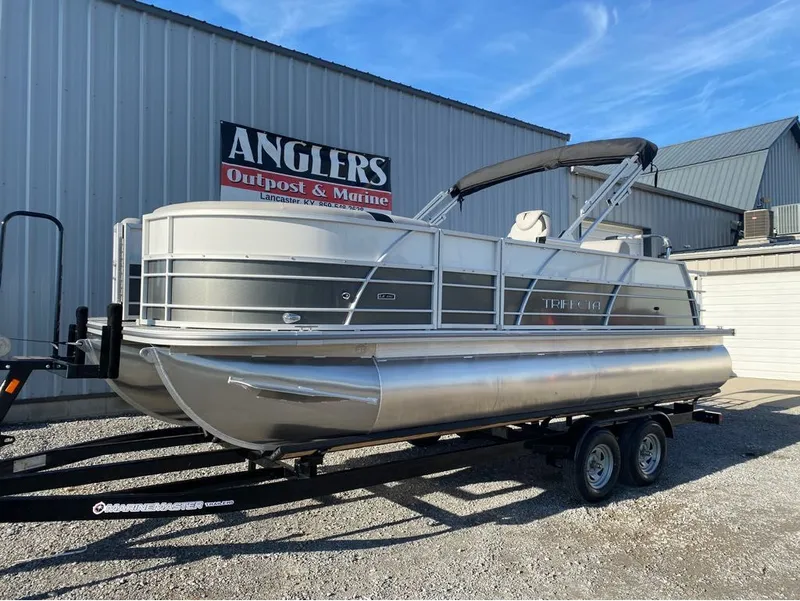 Slide: The Image of Trifecta LE Series 22UL 2025 - 3