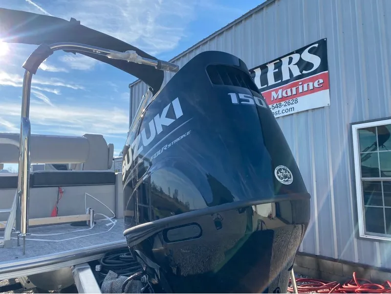 Slide: The Image of Trifecta LE Series 22UL 2025 - 6