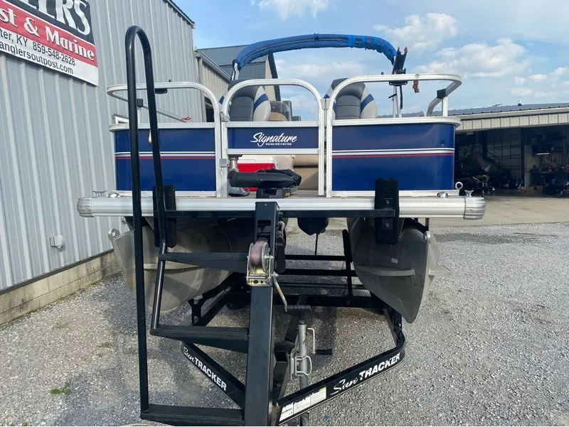 Slide: The Image of Sun Tracker Party Barge 16 DLX 2016 - 5