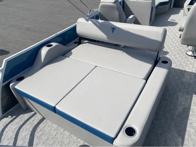 Slide: The Image of Trifecta LE Series 24UL LE T 2025 - 15