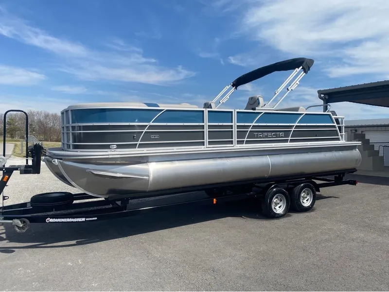 Slide: The Image of Trifecta LE Series 24UL LE T 2025 - 17