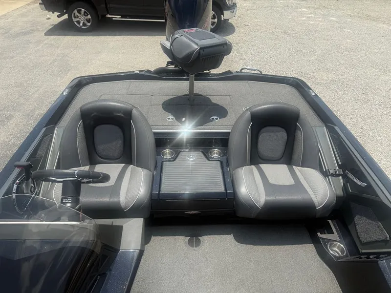 Slide: The Image of Ranger Boats Z518 2022 - 8