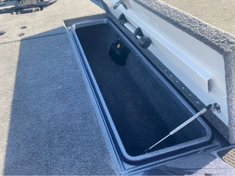 Slide: The Image of Phoenix Bass Boat ZXL Series 721 2025 - 22