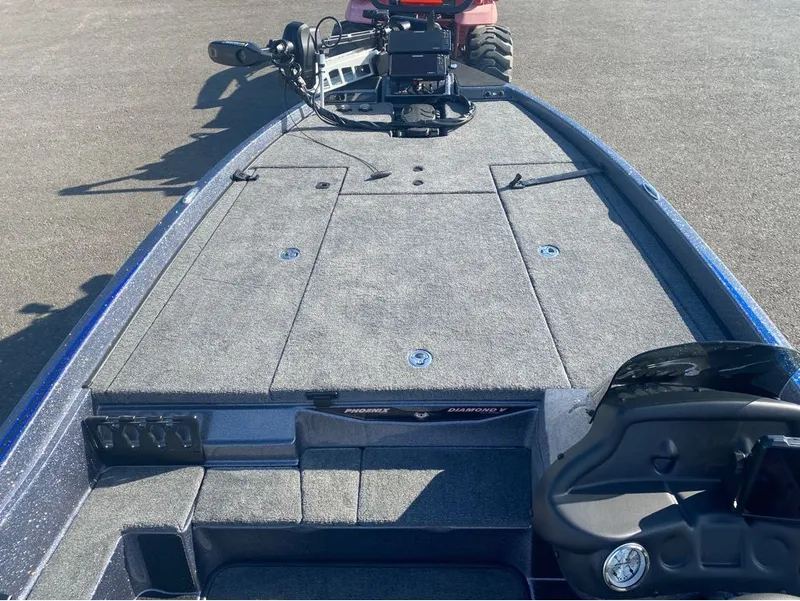 Slide: The Image of Phoenix Bass Boat ZXL Series 721 2025 - 9