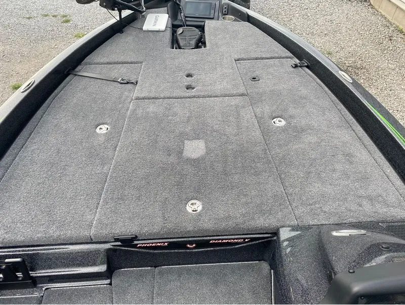 Slide: The Image of Phoenix Pro Series 818 boat deck with gray carpet, 2026 model. - 14