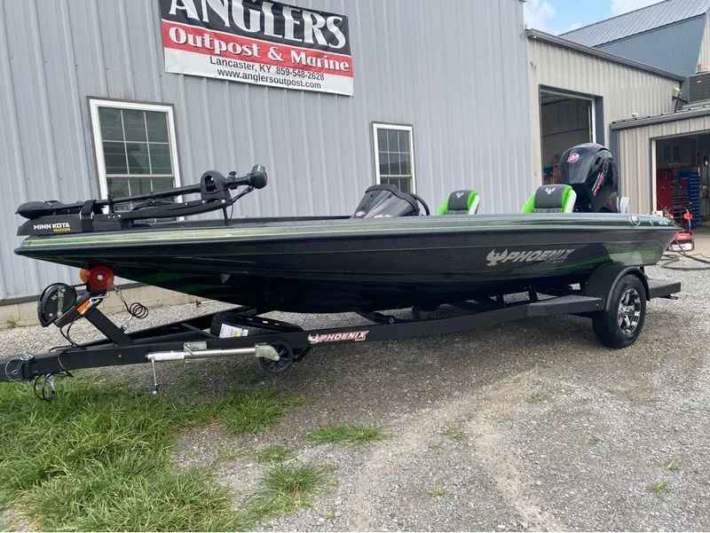 Slide: The Image of 2026 Phoenix Pro Series 818 boat at Anglers Outpost & Marine. - 4