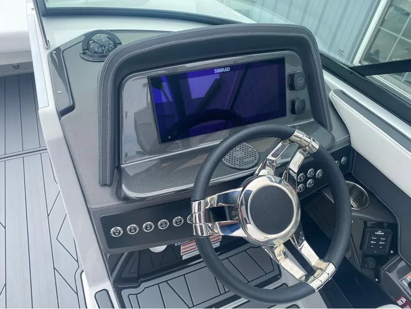 Slide: The Image of Monterey 278SS Super Sport 2025 - 20