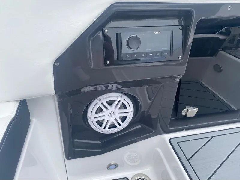 Slide: The Image of Monterey 278SS Super Sport 2025 - 31