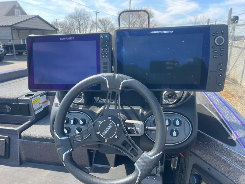 Slide: The Image of Triton 19 TrX Patriot 2023 - 3