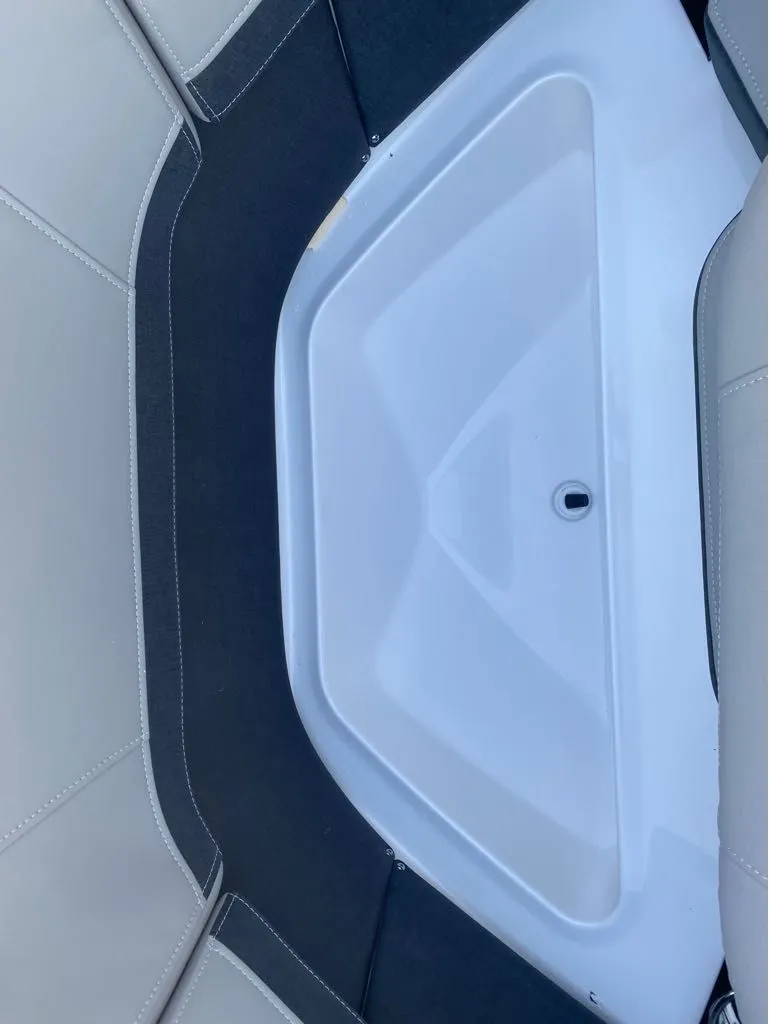 Slide: The Image of Monterey 278SS Super Sport 2025 - 14