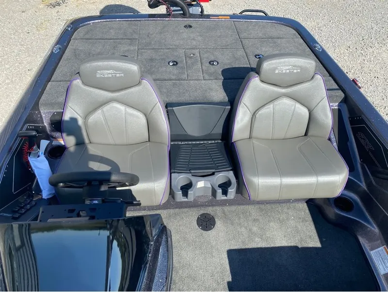 Slide: The Image of Skeeter ZX SERIES ZX200 2026 - 13