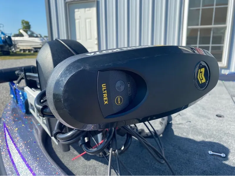 Slide: The Image of Skeeter ZX SERIES ZX200 2026 - 14