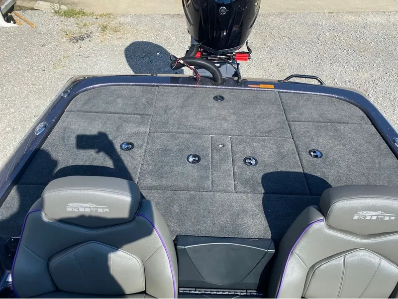 Slide: The Image of Skeeter ZX SERIES ZX200 2026 - 18