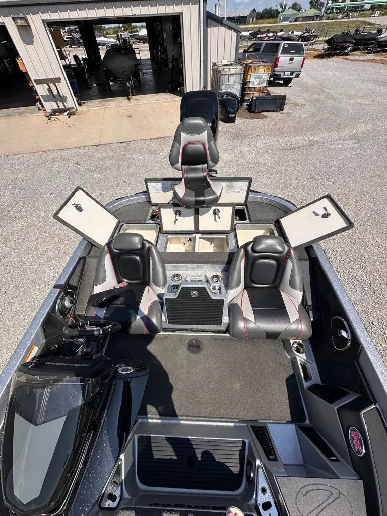 Slide: The Image of Ranger Z519 2017 - 10