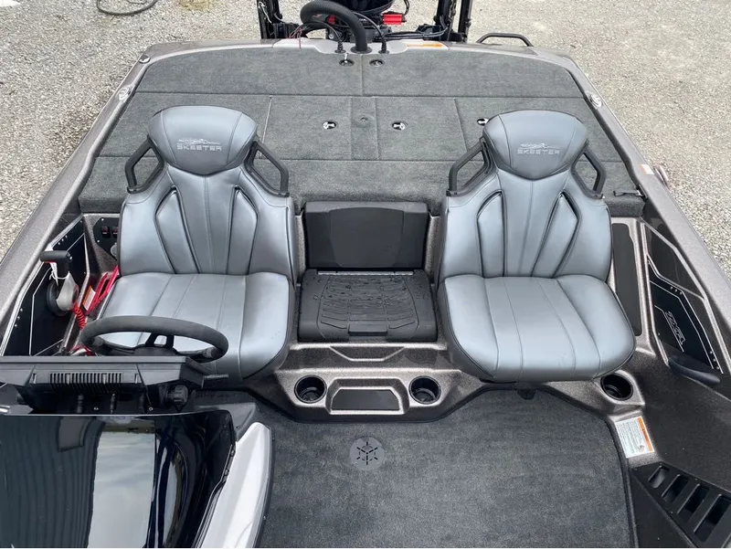 Slide: The Image of Skeeter ZXR21 2025 - 12