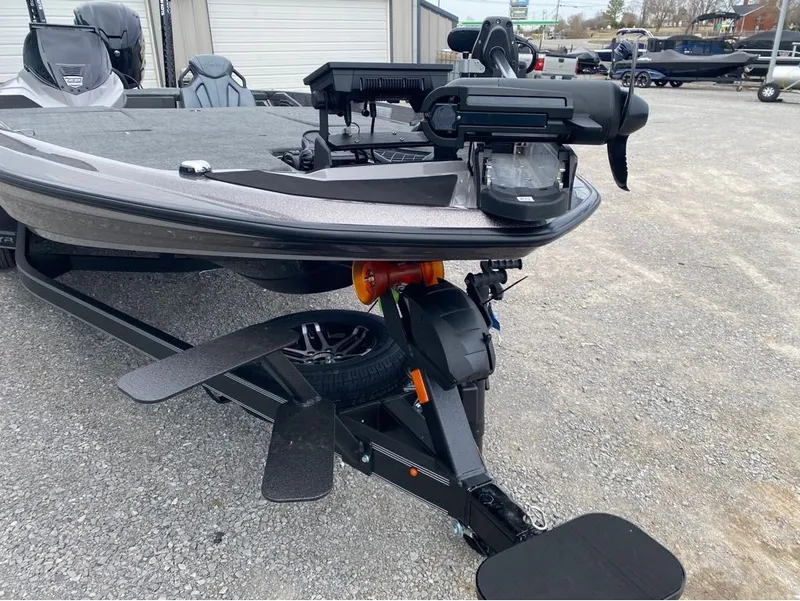 Slide: The Image of Skeeter ZXR21 2025 - 2