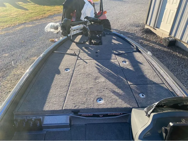 Slide: The Image of Phoenix Bass Boat 920 Elite 2025 - 7