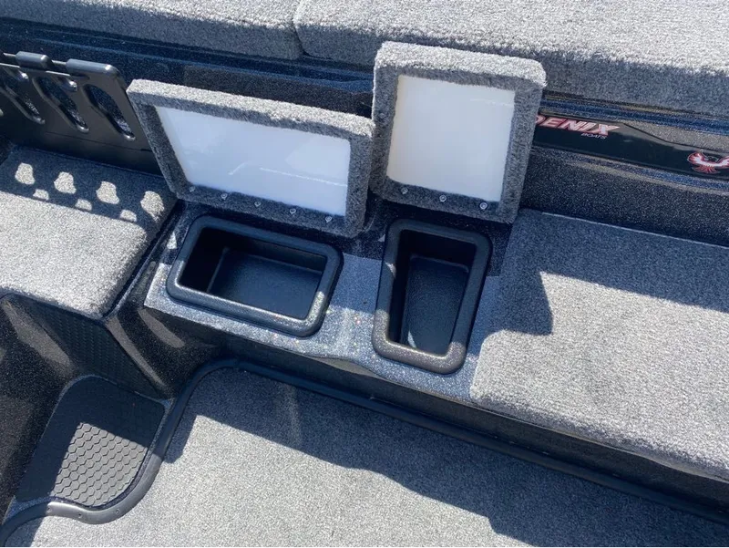 Slide: The Image of Phoenix Bass Boat ZXL Series 721 2025 - 16