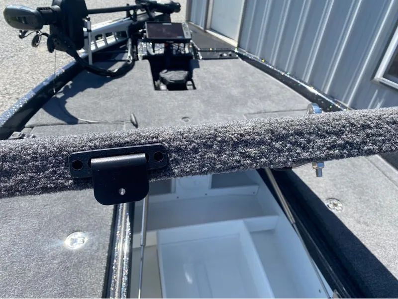 Slide: The Image of Phoenix Bass Boat ZXL Series 721 2025 - 17