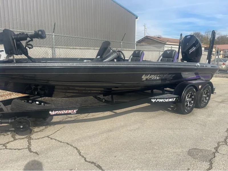 Slide: The Image of Phoenix Bass Boat 920 Elite 2025 - 11
