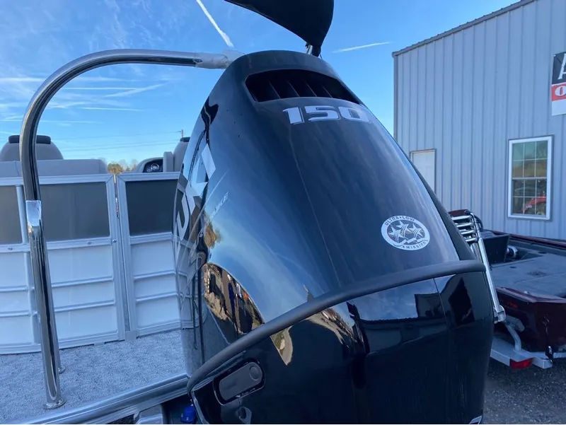 Slide: The Image of Berkshire LE Series 22RFX LE 2024 - 21