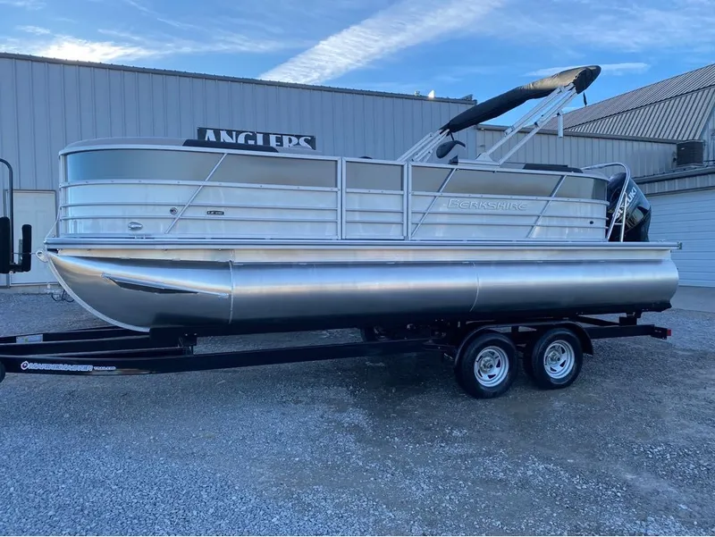 Slide: The Image of Berkshire LE Series 22RFX LE 2024 - 3