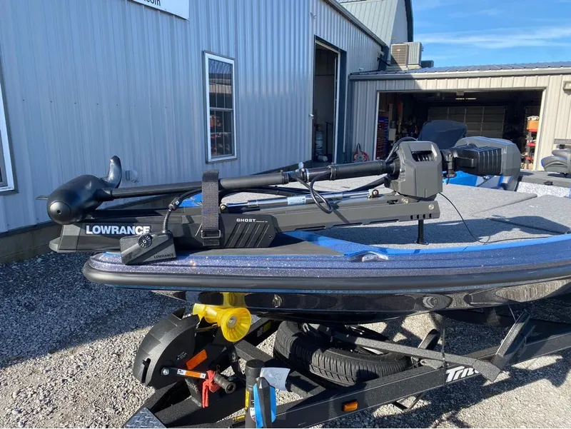 Slide: The Image of Triton 20XP Patriot 2025 - 13