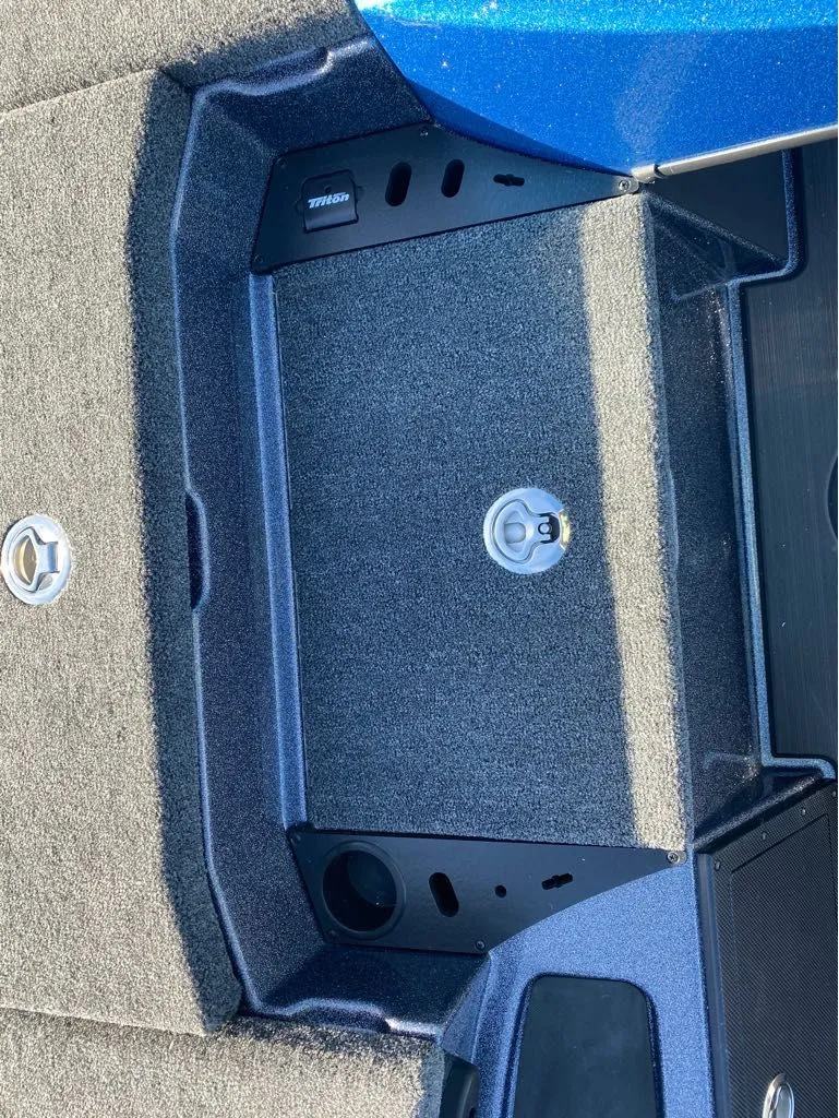 Slide: The Image of Triton 20XP Patriot 2025 - 2