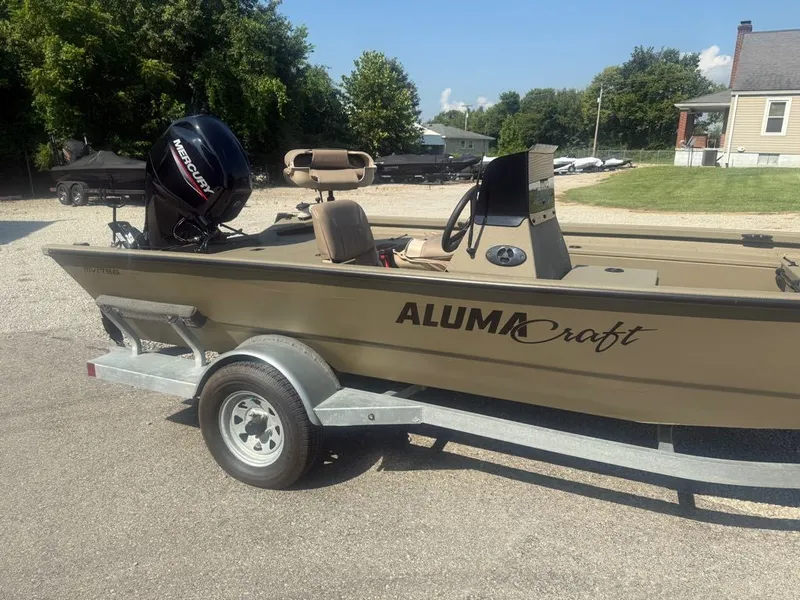 Slide: The Image of Alumacraft MV1756SC 2022 - 3