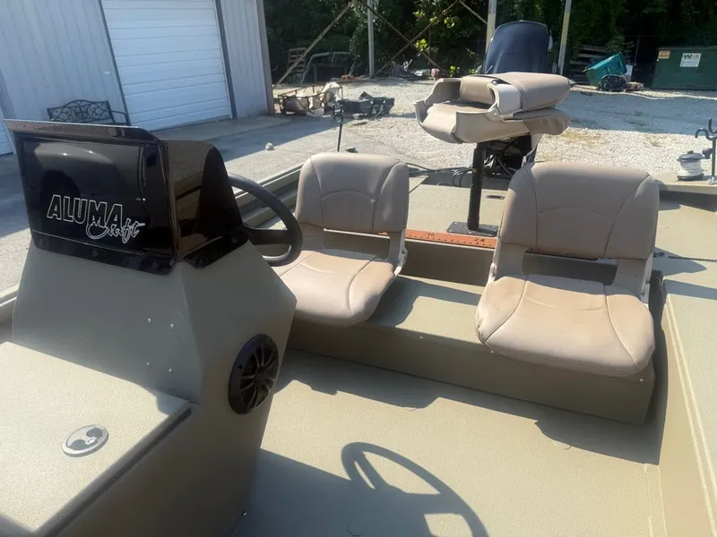 Slide: The Image of Alumacraft MV1756SC 2022 - 8