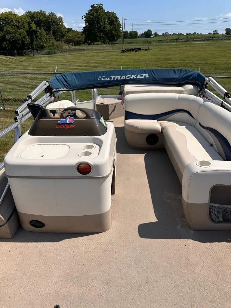 Slide: The Image of Sun Tracker Fishin' Barge 21 2008 - 10