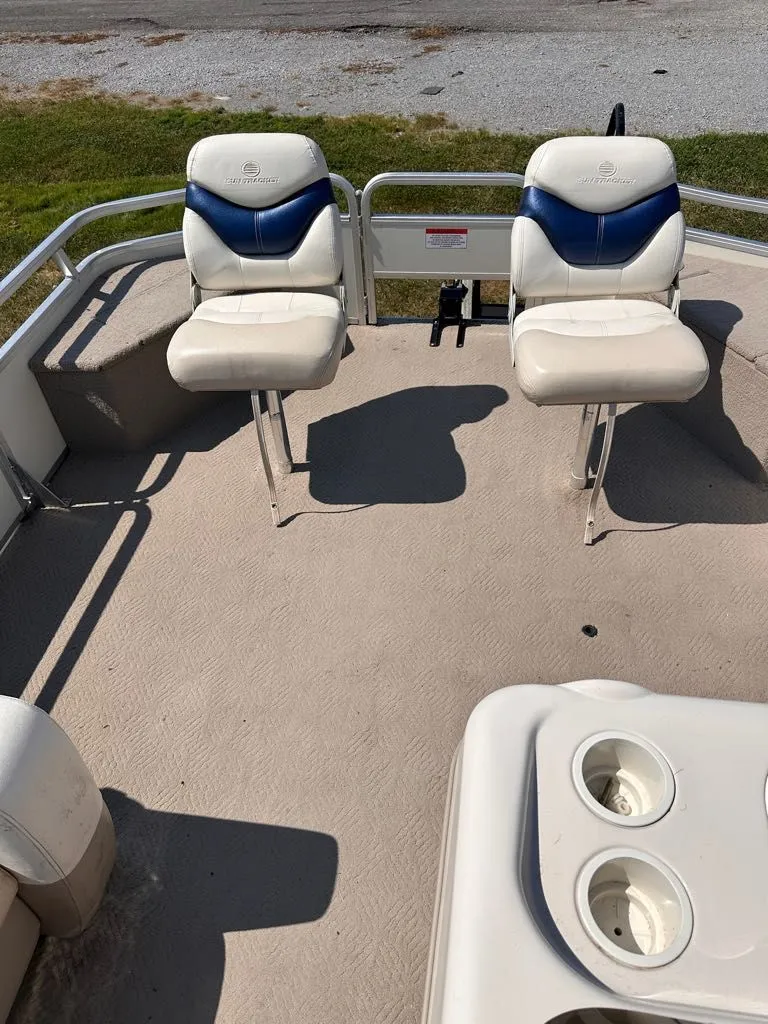 Slide: The Image of Sun Tracker Fishin' Barge 21 2008 - 6