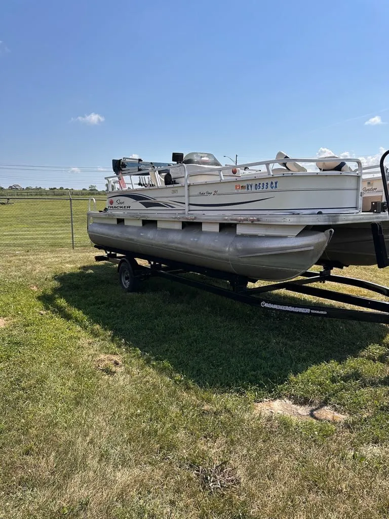 Slide: The Image of Sun Tracker Fishin' Barge 21 2008 - 8