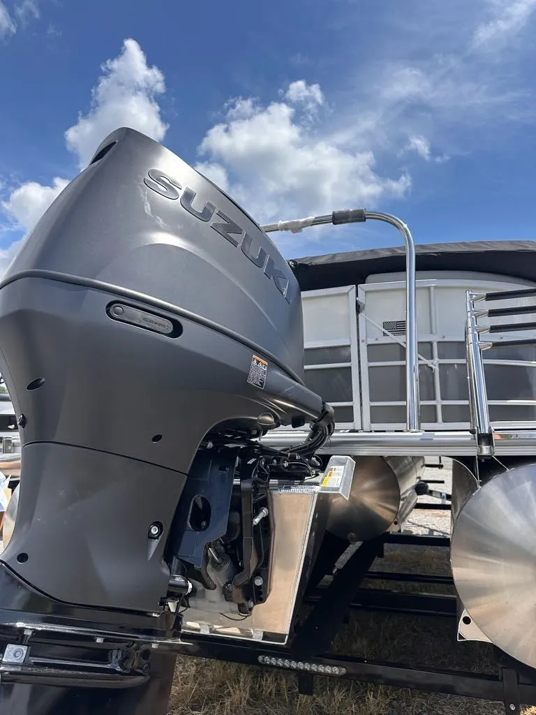 Slide: The Image of Trifecta LE Series 22RF LE 2026 - 13