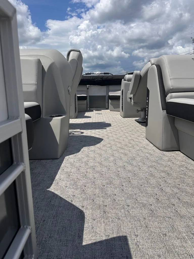 Slide: The Image of Trifecta LE Series 22RF LE 2026 - 6