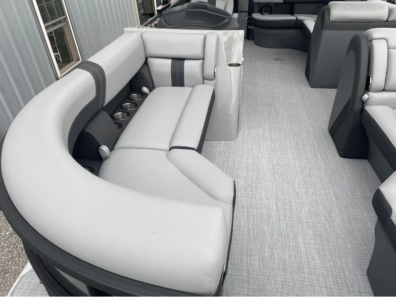 Slide: The Image of Berkshire CTS Series 22CL2 CTS 2025 - 3