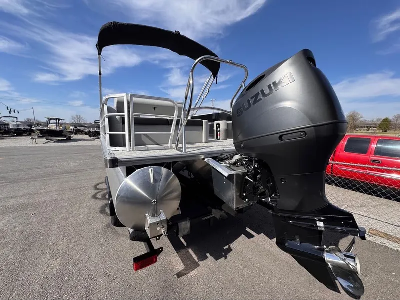 Slide: The Image of Trifecta LE Series 24UL LE T 2025 - 12