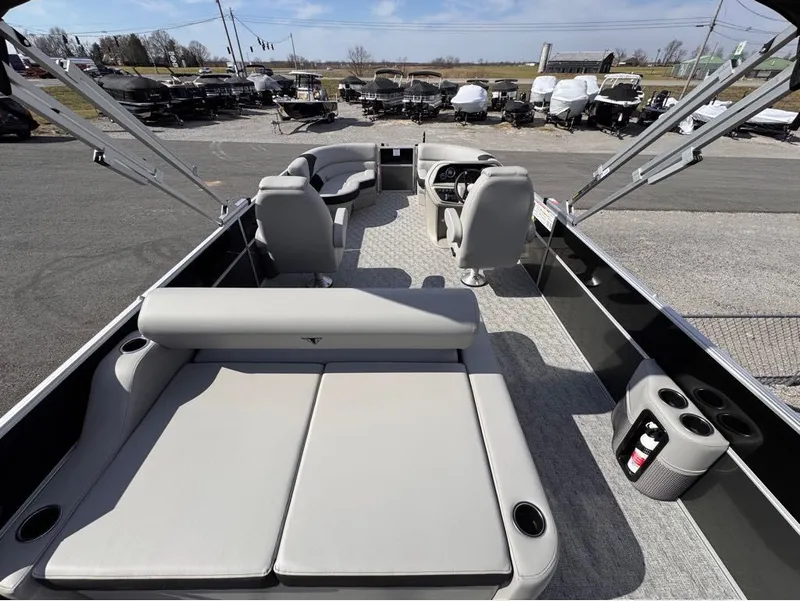 Slide: The Image of Trifecta LE Series 24UL LE T 2025 - 16