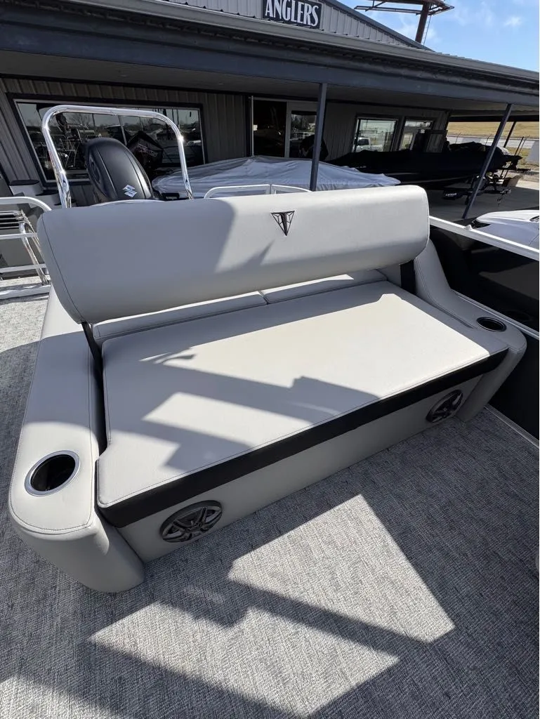 Slide: The Image of Trifecta LE Series 24UL LE T 2025 - 29