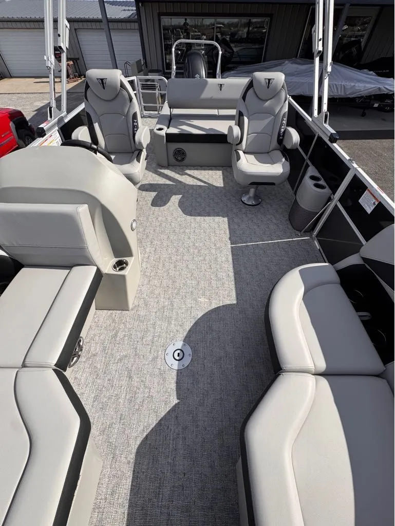 Slide: The Image of Trifecta LE Series 24UL LE T 2025 - 37