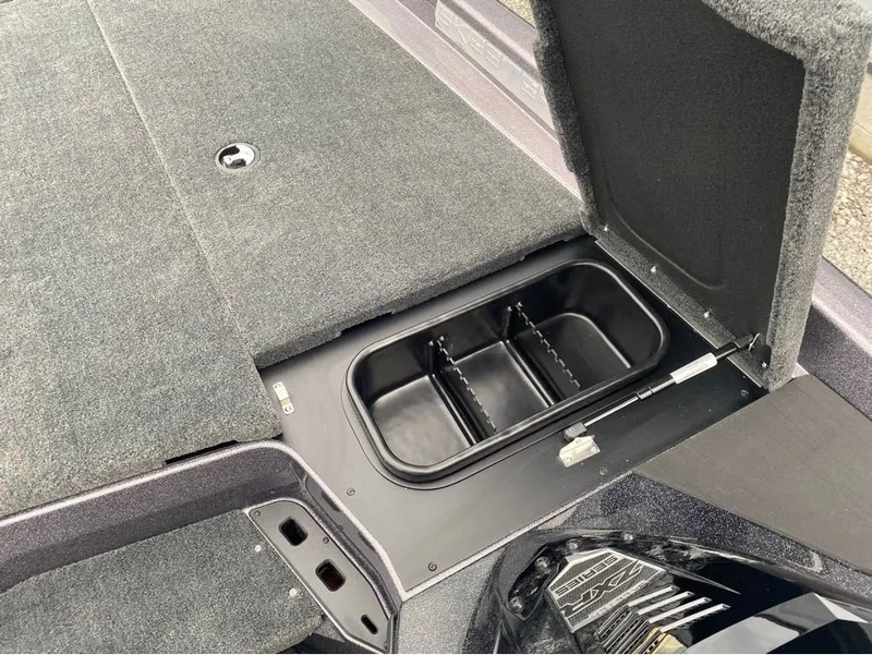 Slide: The Image of Skeeter ZXR Series ZXR21SE 2025 - 16