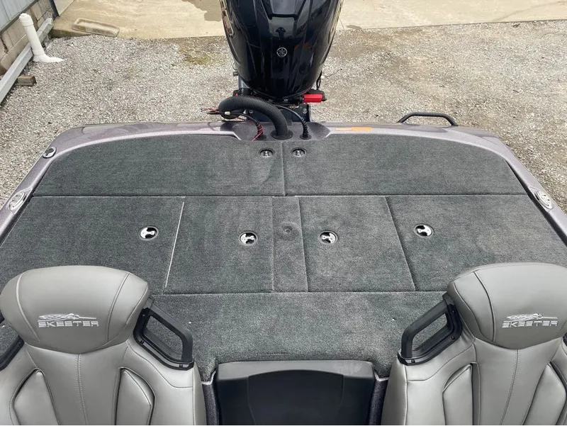 Slide: The Image of Skeeter ZXR Series ZXR21SE 2025 - 3