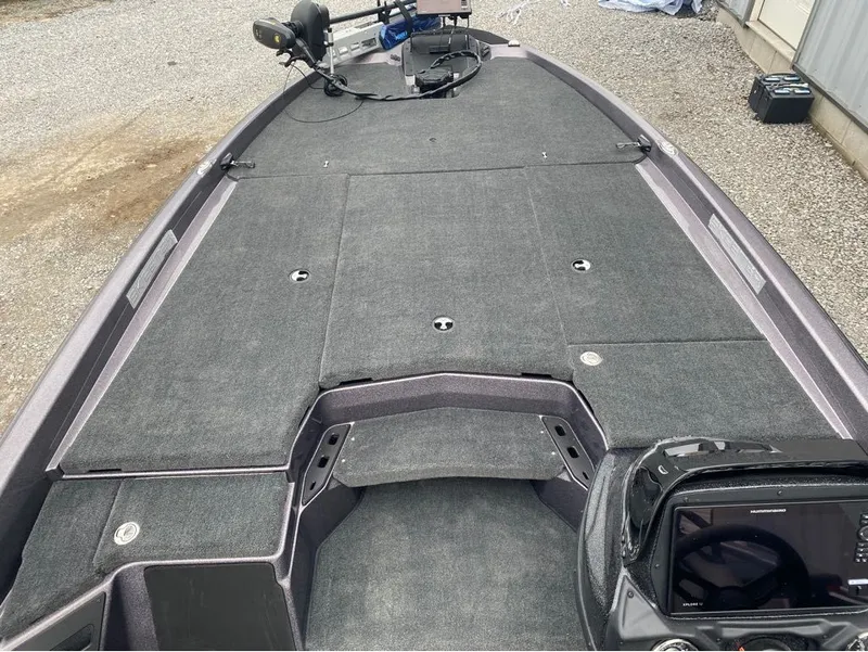 Slide: The Image of Skeeter ZXR Series ZXR21SE 2025 - 9