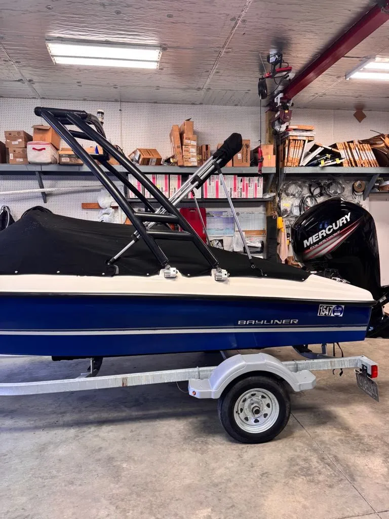 Slide: The Image of Bayliner 160 Bowrider 2018 - 5