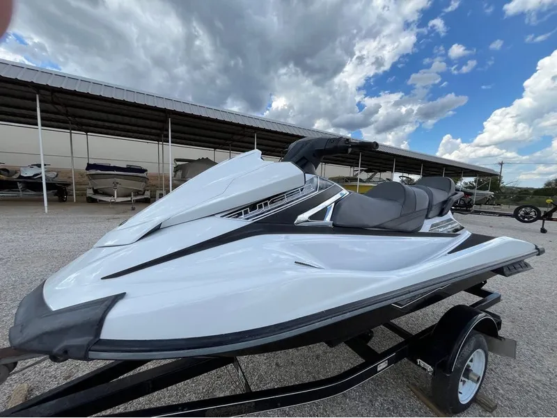 Slide: The Image of Yamaha VX Cruiser 2016 - 5